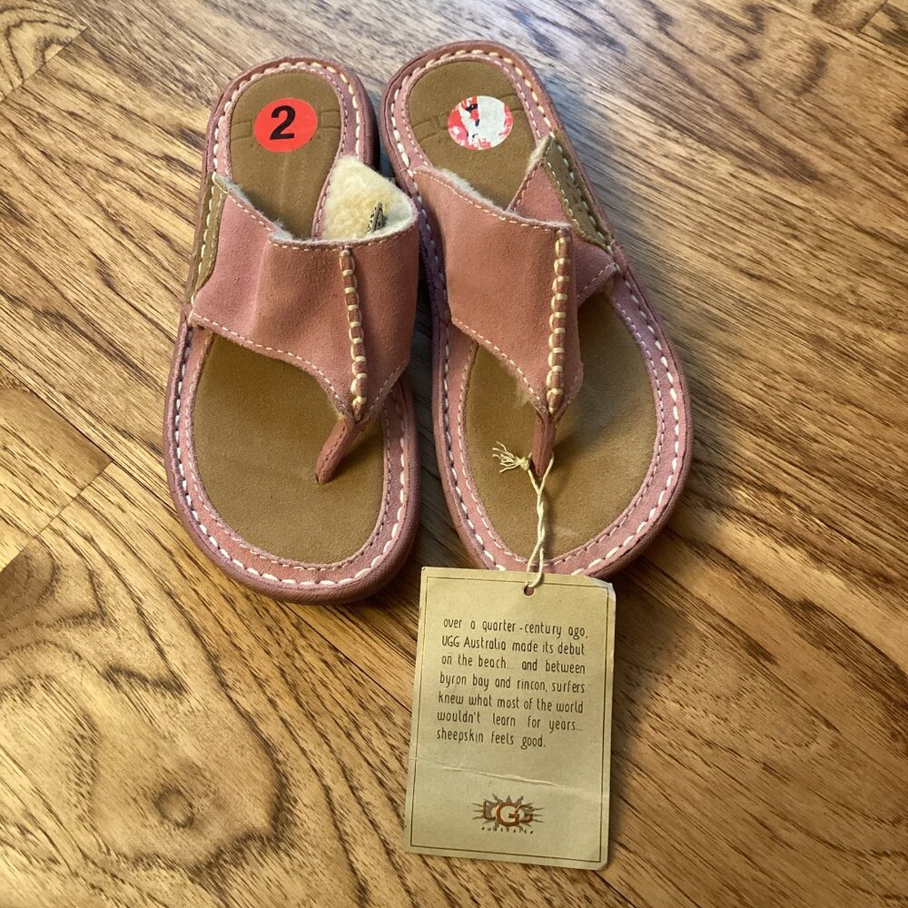NWT UGGS KIDS Layback Suede Leather & Fleece Flip Flop Sandals Shoes in Pink 2